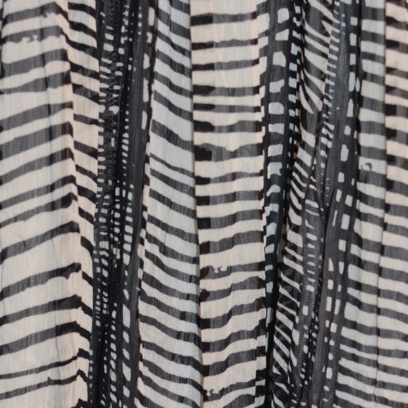 Chapter One Black White Full Skirt SZ 1X - Picture 4 of 5